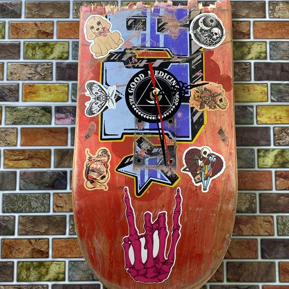 Skateboard clock - Picture 3 of 3
